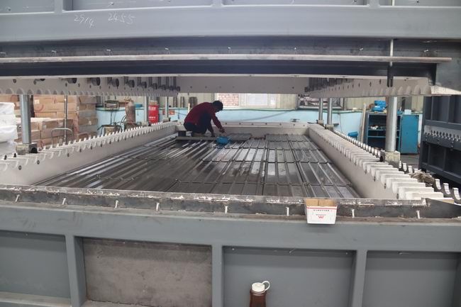 玻璃鋼化爐廠(chǎng)家設備好壞的影響